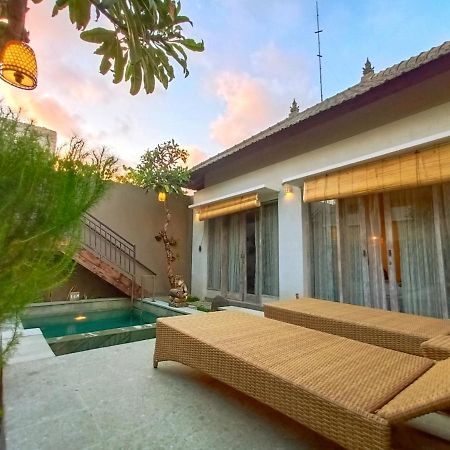 The Avani Villas Kuta Lombok Exterior foto